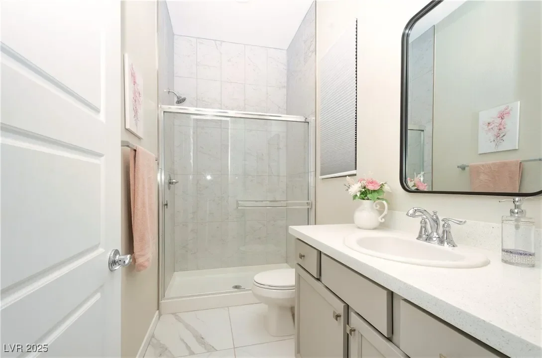 8 Vista Outlook Street, Henderson, Nevada, United States. - Photo 24