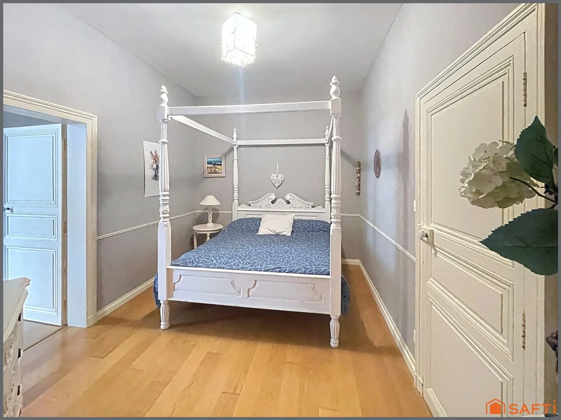 Gallery photo 12