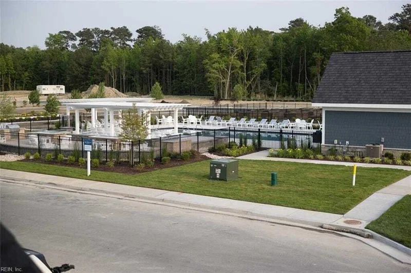 Condo for sale in Suffolk