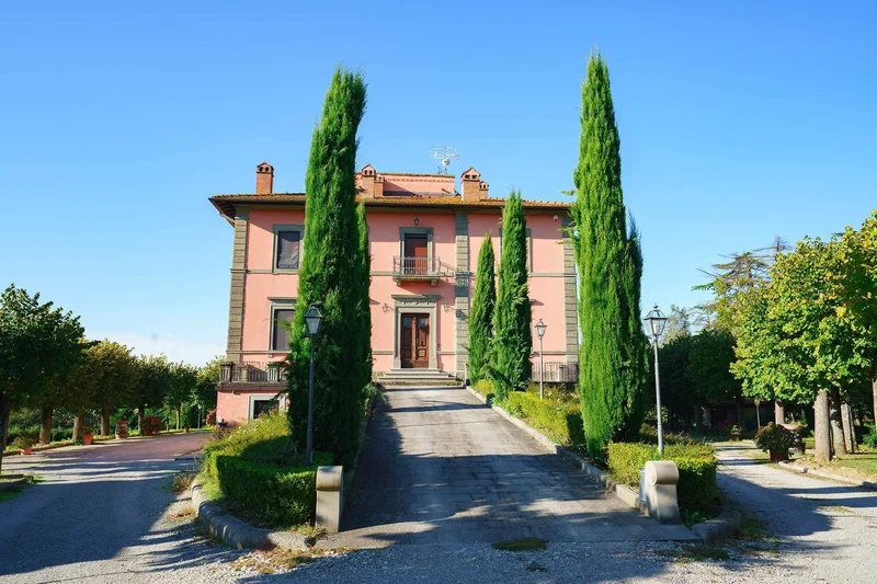 Riccio, Tuscany, Italy. - Photo 13