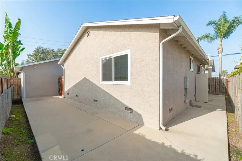 4006 E Vermont Street, Signal Hill, California, United States. - Photo 18