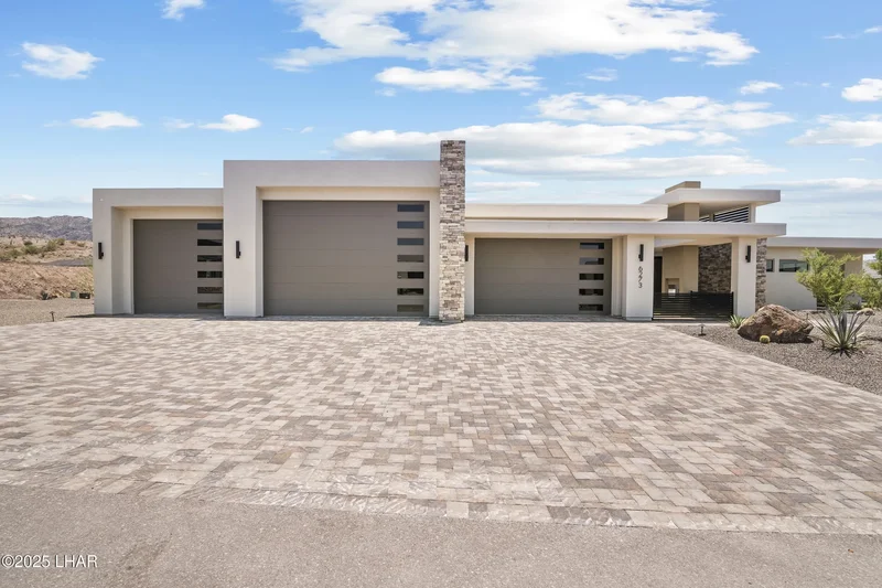 6273 Avienda De Los Colinas, Lake Havasu City, AZ 86406, Lake Havasu City, Arizona, United States. - Photo 1