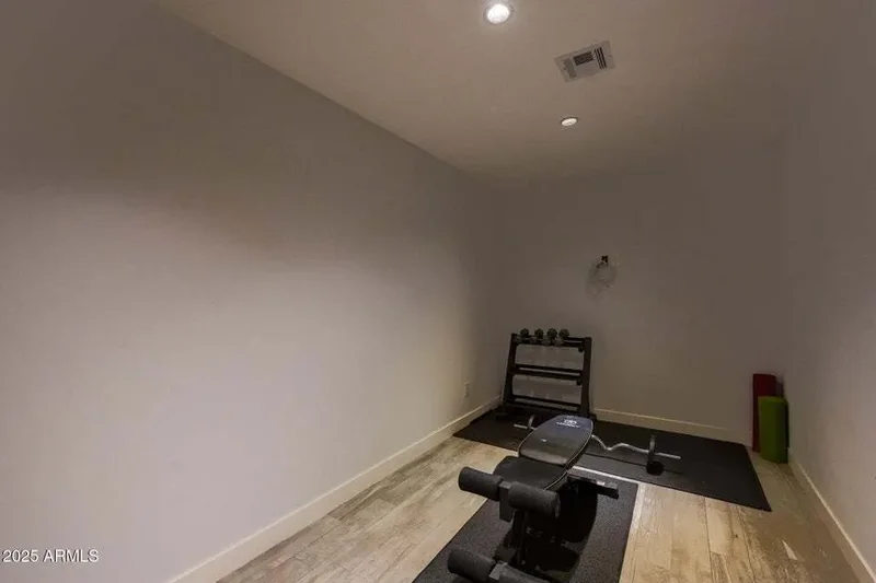 4630 E Palo Verde Dr, Phoenix, AZ 85018, Phoenix, Arizona, United States. - Photo 32