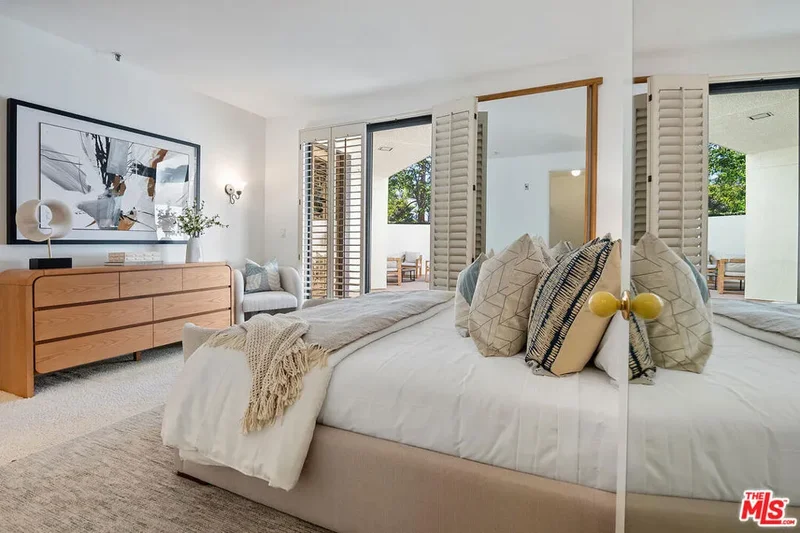 2131 Century Park Lane 109, Los Angeles, CA, United States. - Photo 24
