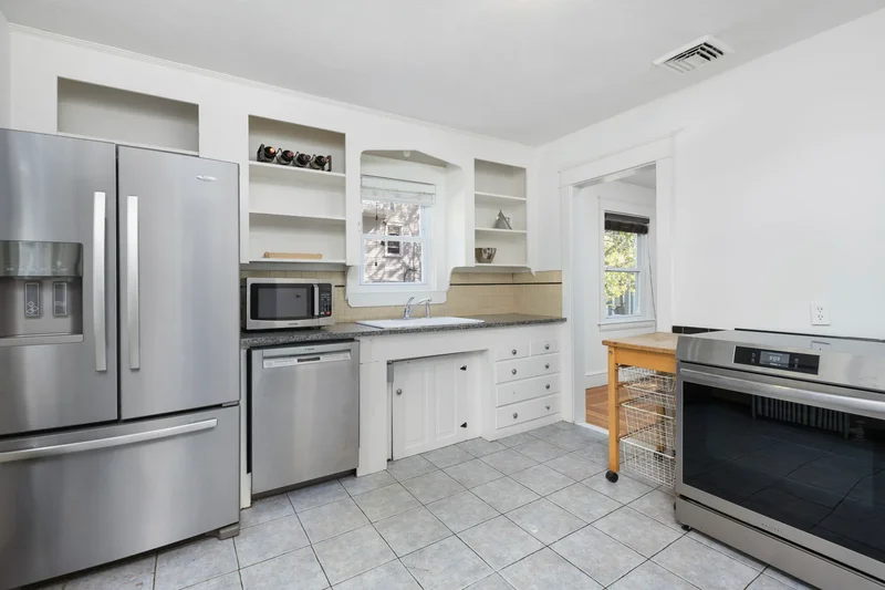 20 East George Street , Providence, RI 02906, Providence, Rhode Island, United States. - Photo 9
