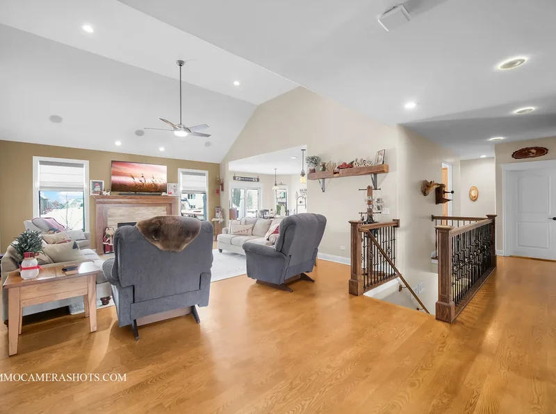 13908 Stonebridge Woods Xing, Homer Glen, IL 60491, Homer Glen, Illinois, United States. - Photo 7