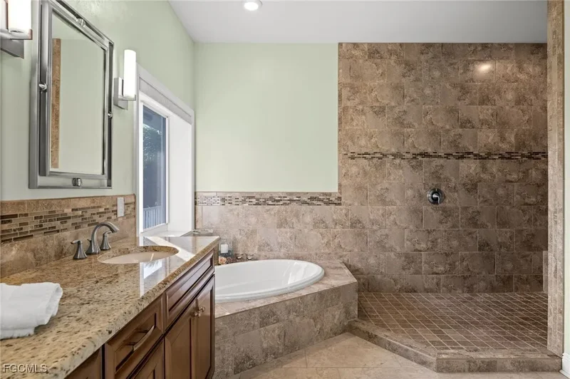 2392 Lemon Street, St James City, FL 33956, Saint James City, Florida, United States. - Photo 8