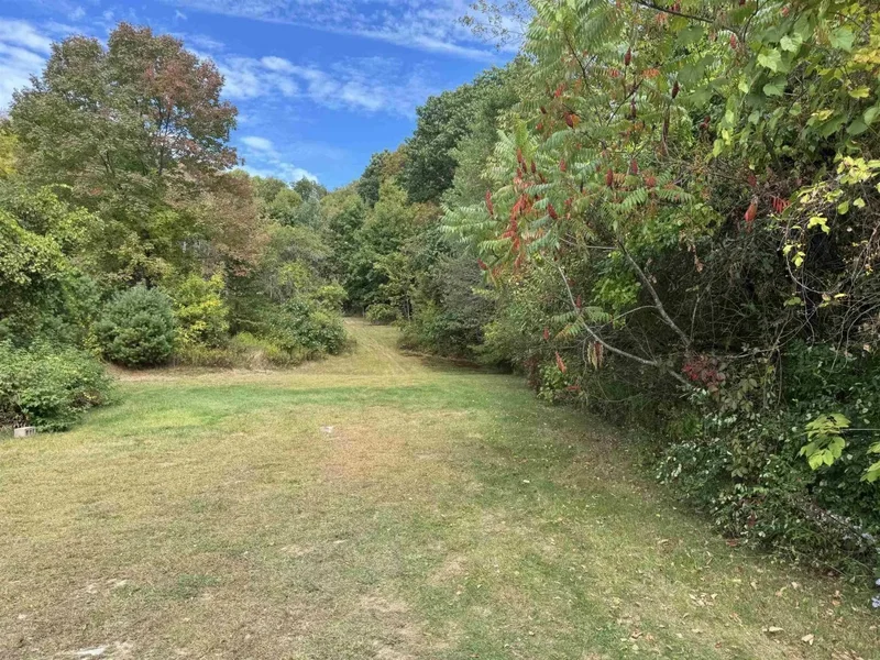 614 Redwater Brook Road, Claremont, NH 03743, Claremont, New Hampshire, United States. - Photo 21