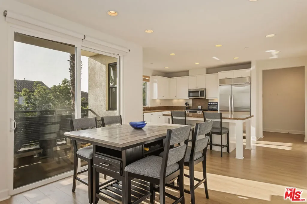 12887 Runway Road 3, Los Angeles, California, United States. - Photo 17