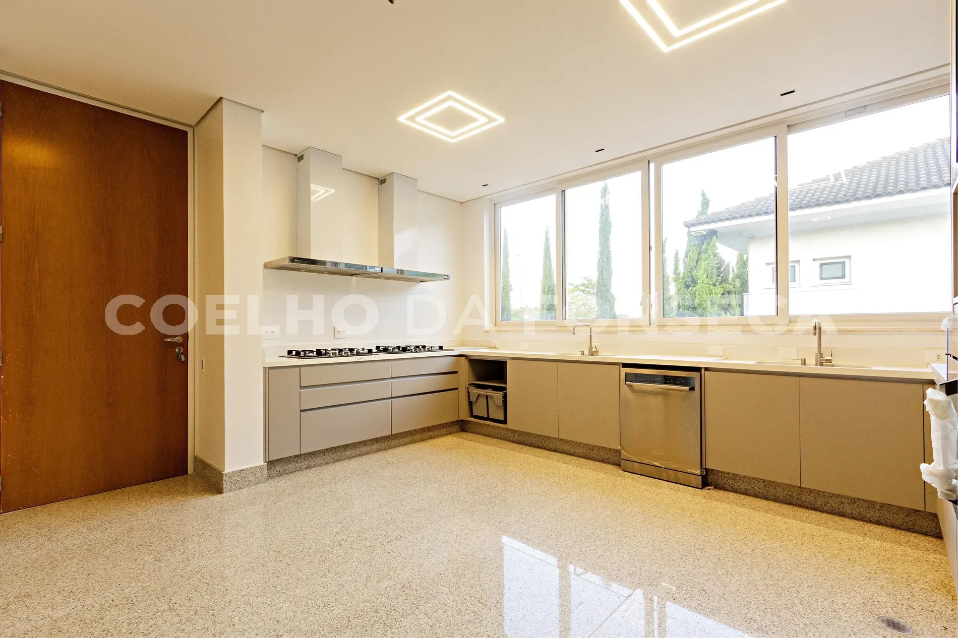 Gallery photo 3