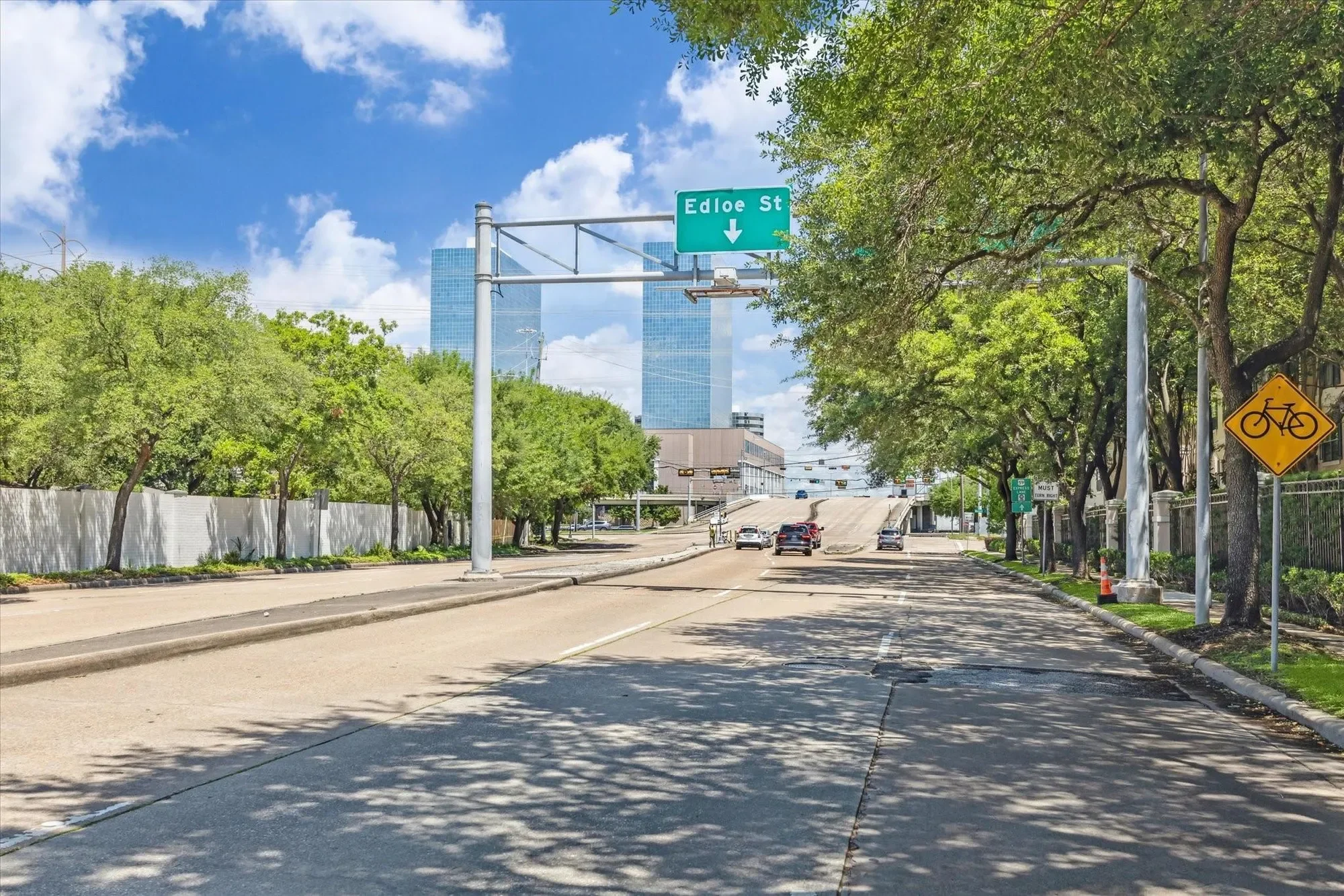 5135 Edloe Street, Houston, Texas, United States. - Photo 6