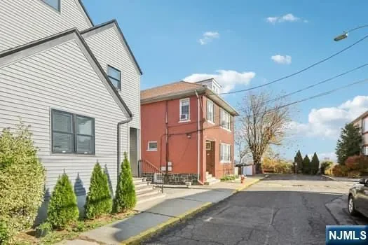 7 Laird Place, Cliffside Park, New Jersey, United States. - Photo 3