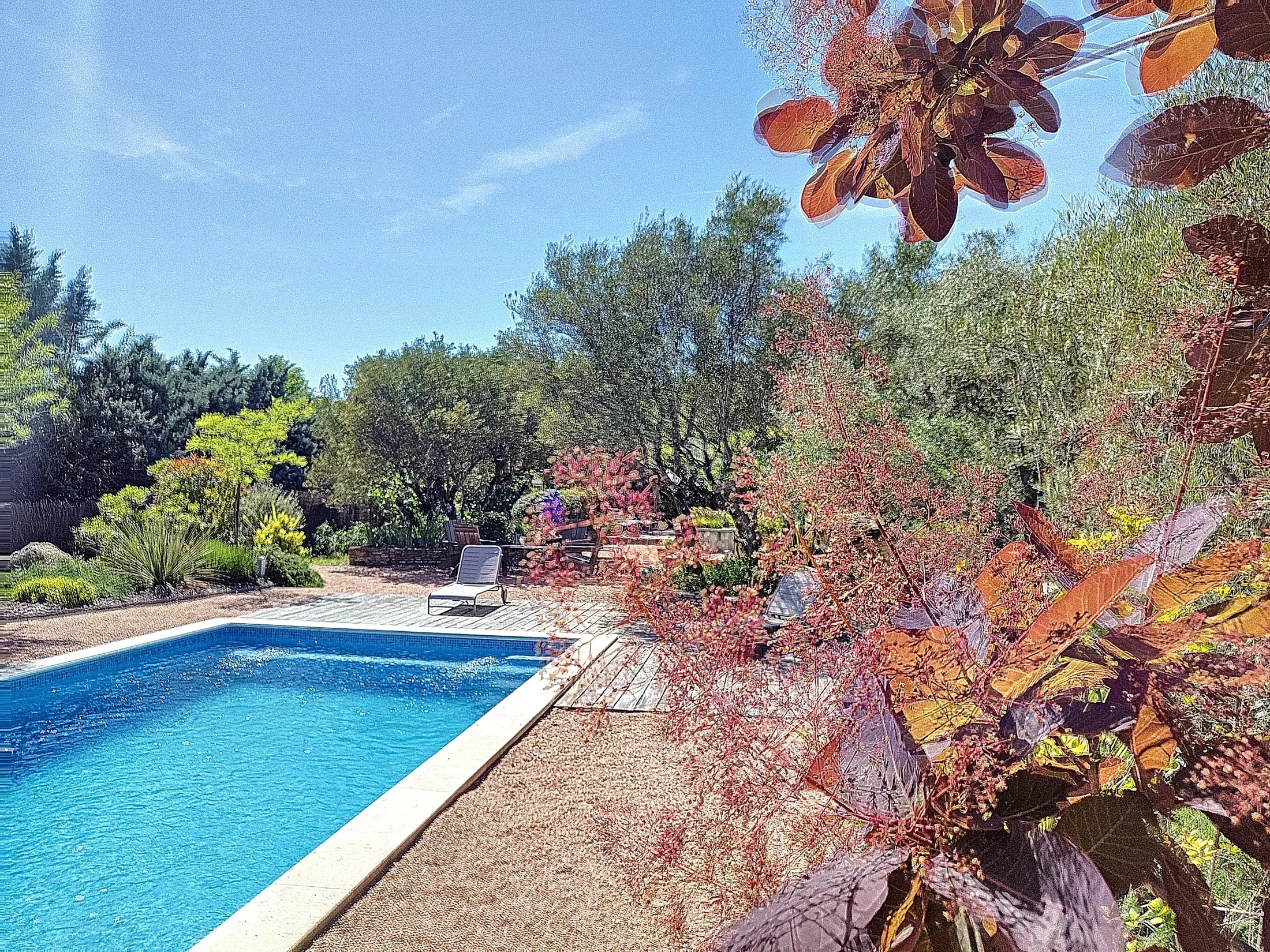 Exterior photo 4