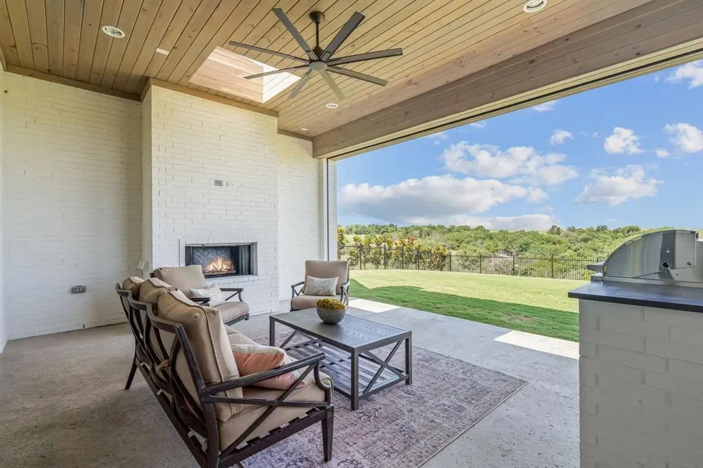 4524 Chablis Drive, Fort Worth, Texas, United States. - Photo 29