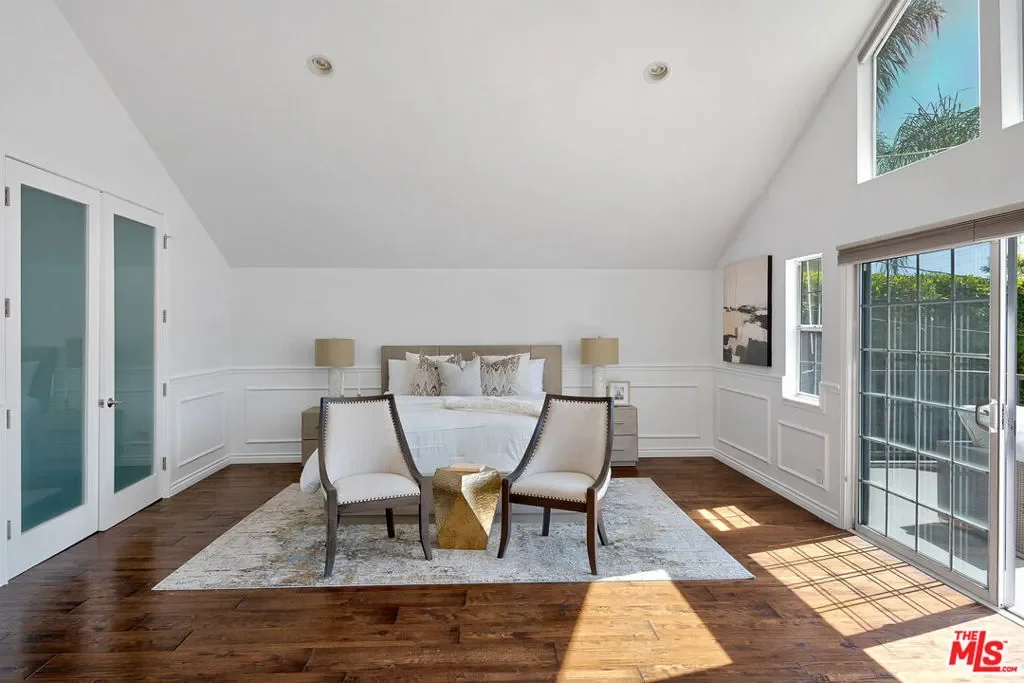 543 N June Street, Los Angeles, California, United States. - Photo 17