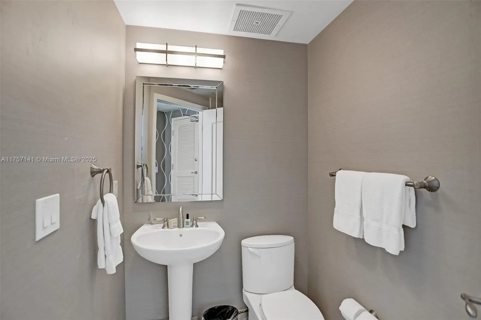 4401 Collins Ave 702/704, Miami Beach, Florida, United States. - Photo 16