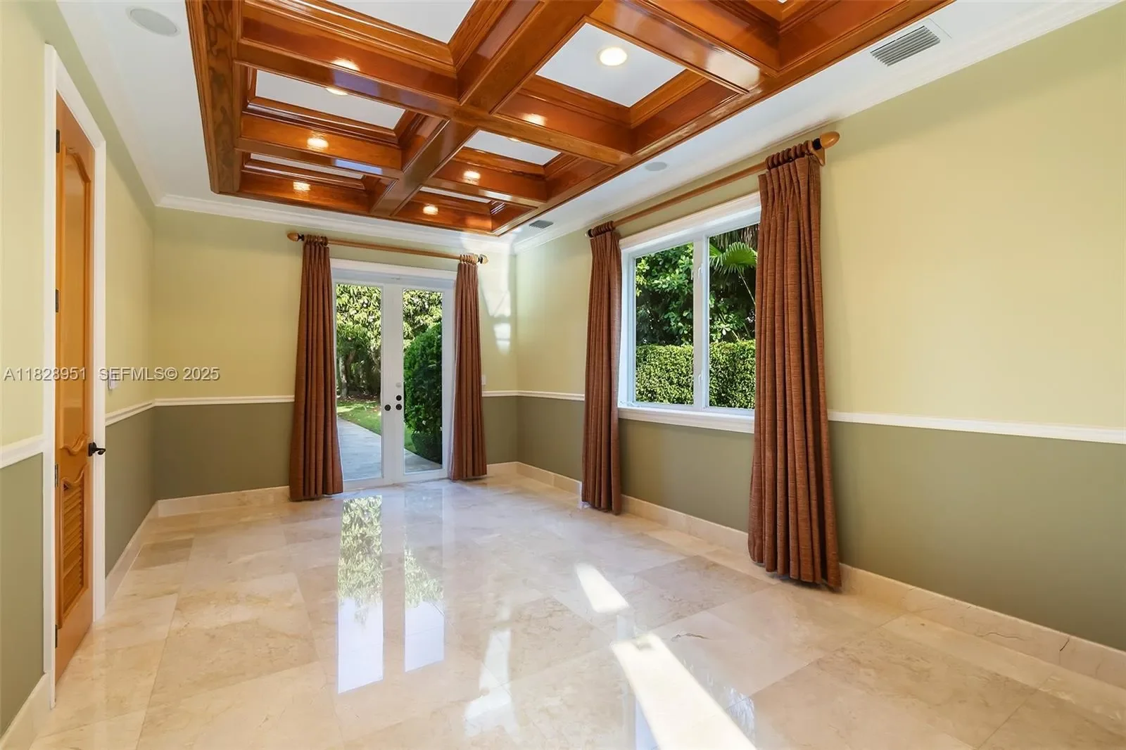 10851 SW 63rd Ave, Coral Gables, Florida, United States. - Photo 13