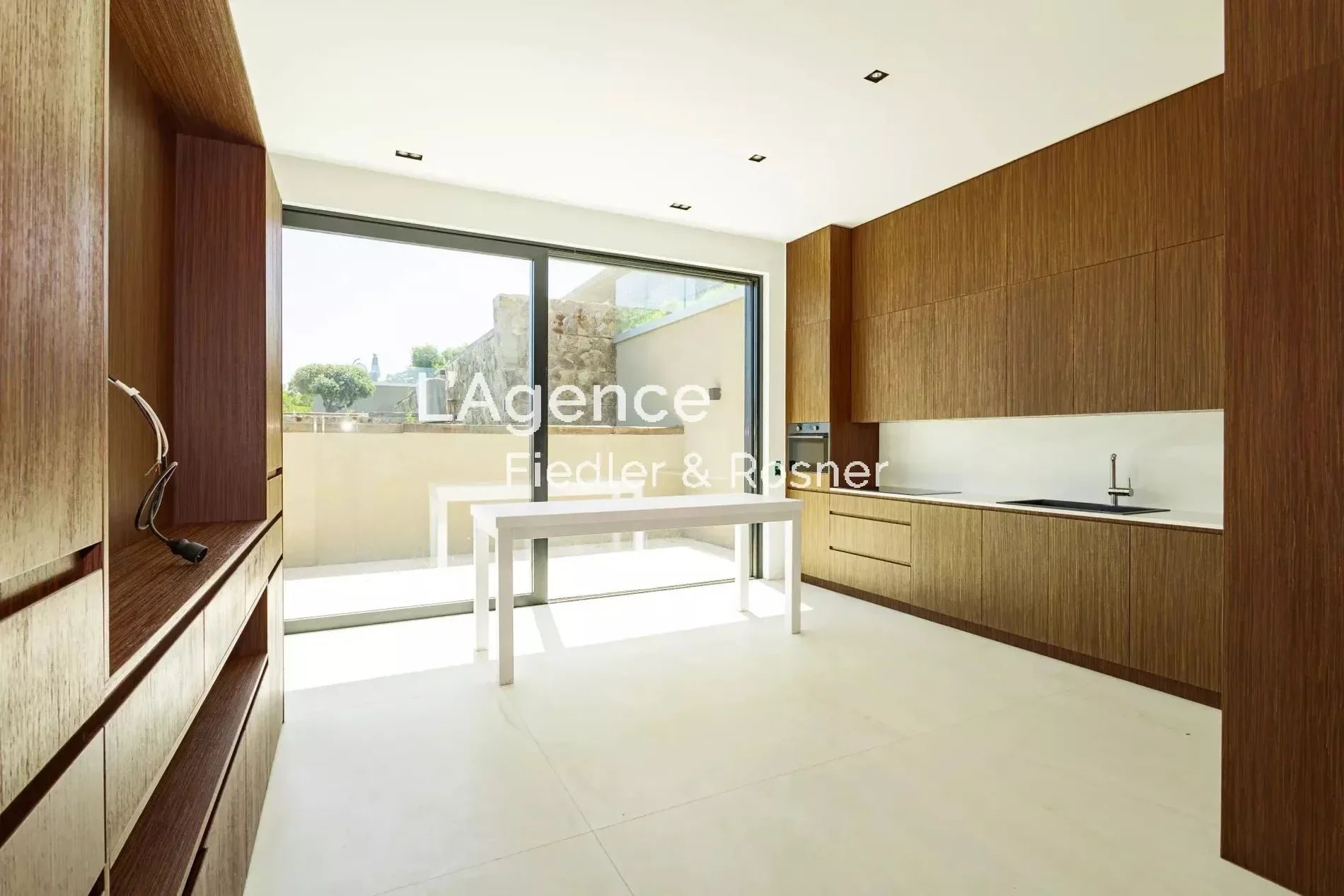 Gallery photo 10