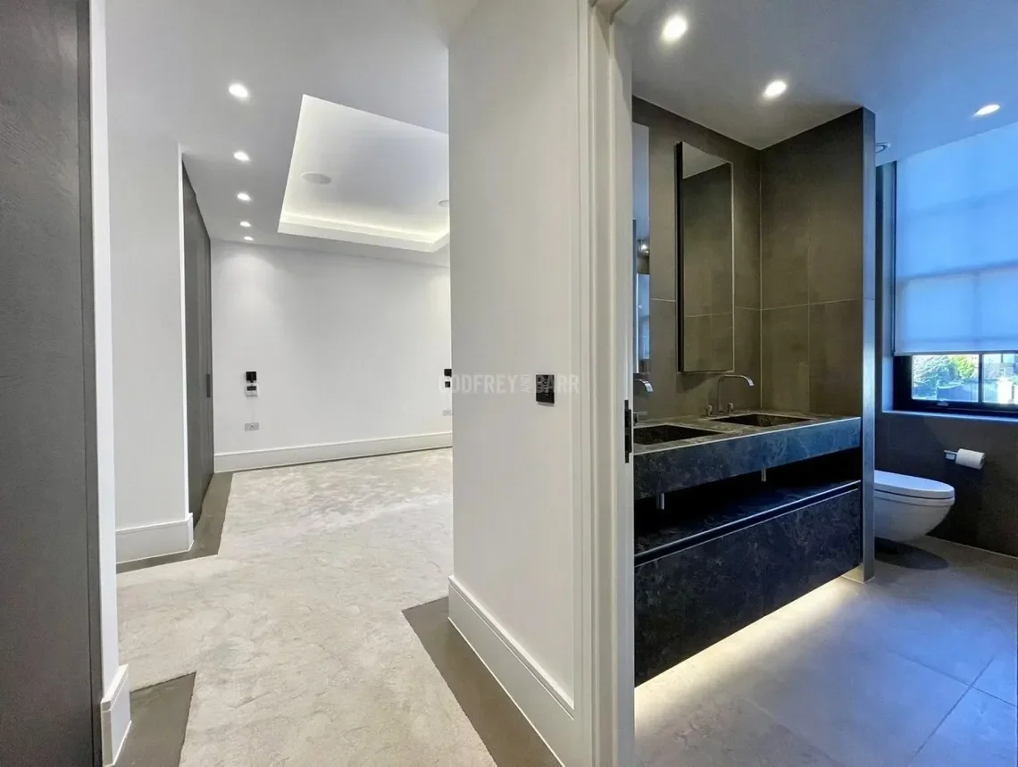 Sereno House, Beech Hill, Barnet, England, United Kingdom. - Photo 21