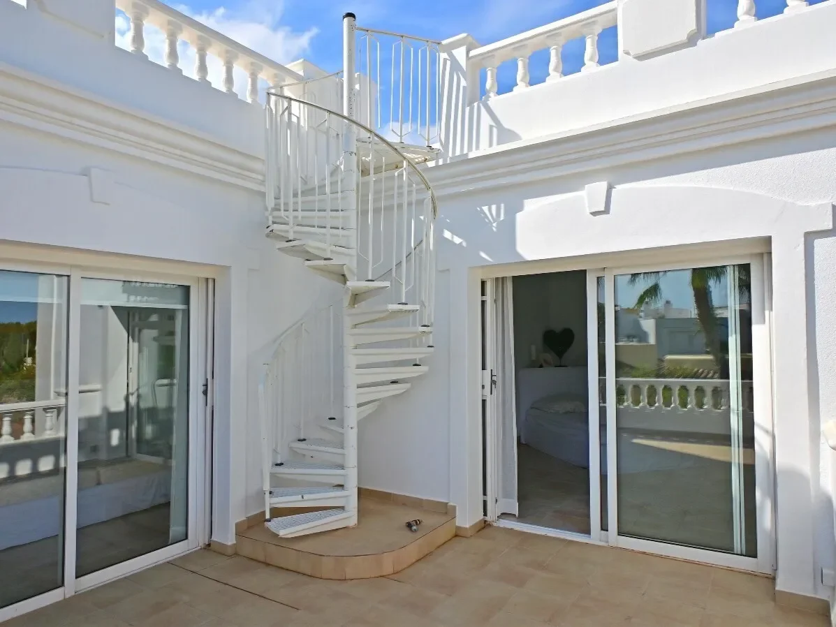 Gallery photo 2