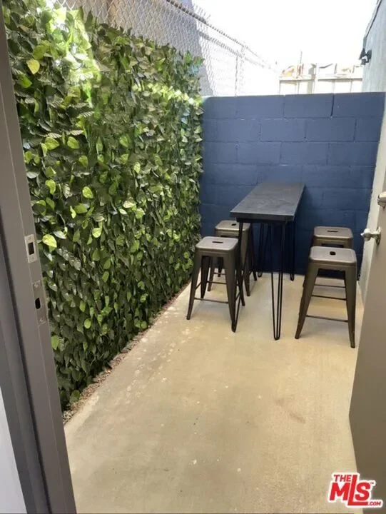 15328 S San Pedro Street, Gardena, California, United States. - Photo 5