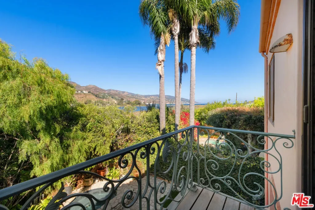 23351 Malibu Colony Road 108a, Malibu, California, United States. - Photo 13