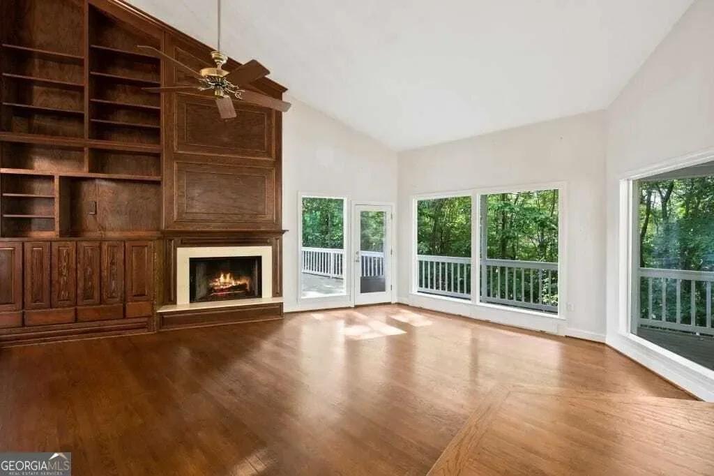 Gallery photo 12