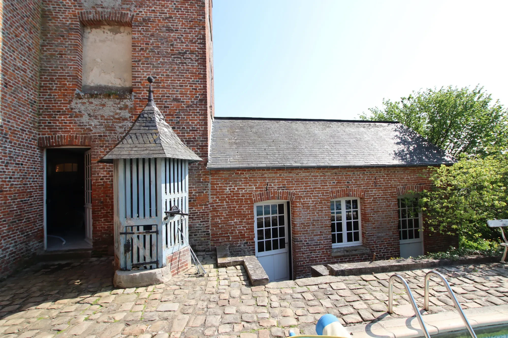 Bertreville-Saint-Ouen, Normandy, France. - Photo 5