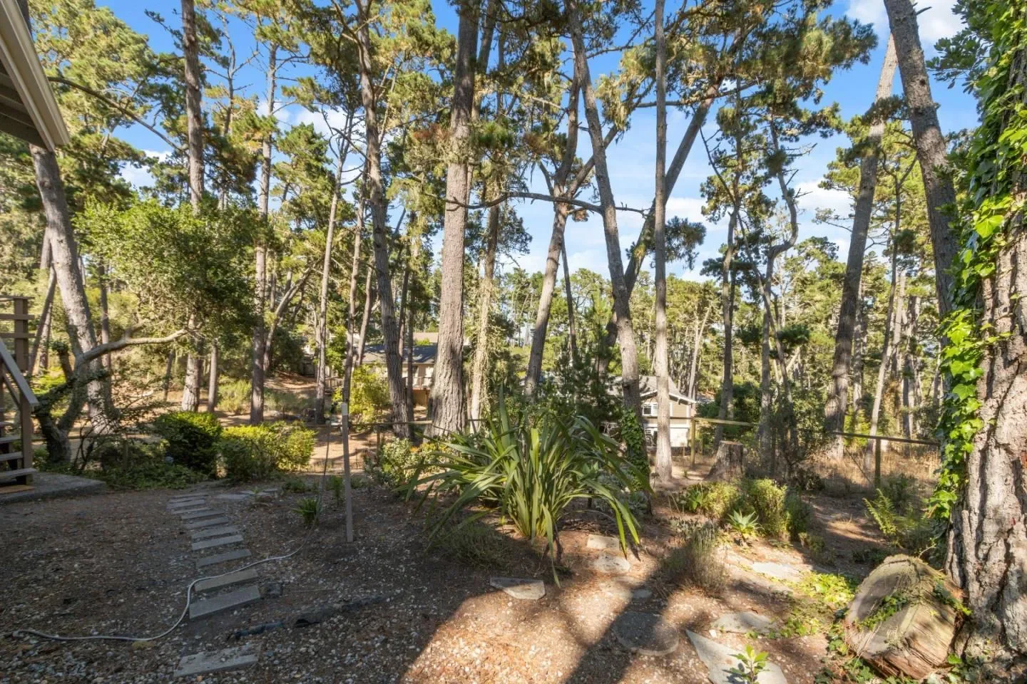 7 Wyndemere Vale, Monterey, California, United States. - Photo 12