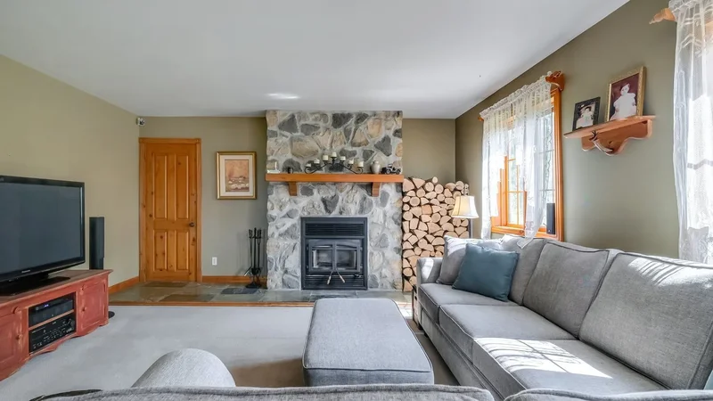 7965 Grand Rang, Saint-Hyacinthe, Quebec, Canada. - Photo 23