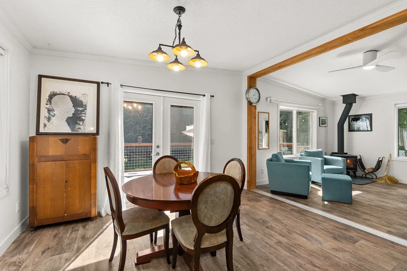 1751 Blower Rd, Sechelt, BC V7Z 0A6, Sechelt, British Columbia, Canada. - Photo 13