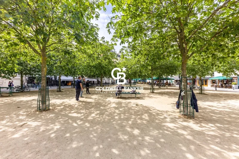 Paris, Île-de-France, France. - Photo 11