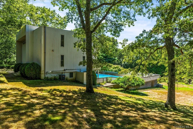 11 Deer Trail Road, Southampton, New York, United States. - Photo 21
