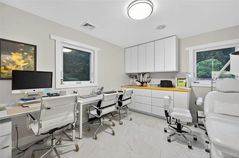 634 Park Avenue, Huntington, NY 11743, Halesite, New York, United States. - Photo 5