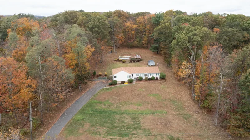 1 Joe-ls Drive, New Fairfield, CT 06812, New Fairfield, Connecticut, United States. - Photo 6