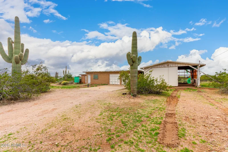 1126 N GOLDFIELD Road, Apache Junction, AZ 85119, Apache Junction, Arizona, United States. - Photo 2