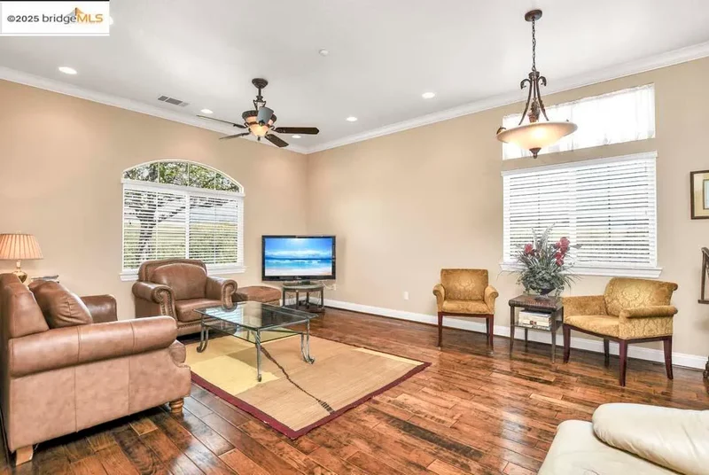 9050 Deer Valley Rd, Brentwood, California, United States. - Photo 10
