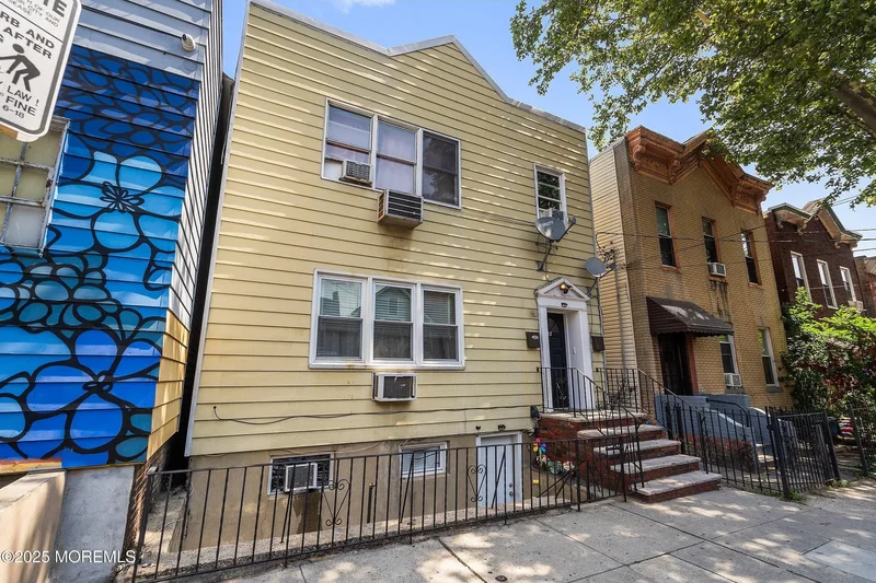 92 Hutton Street, Jersey City, NJ 07307, Jersey City, New Jersey, United States. - Photo 21