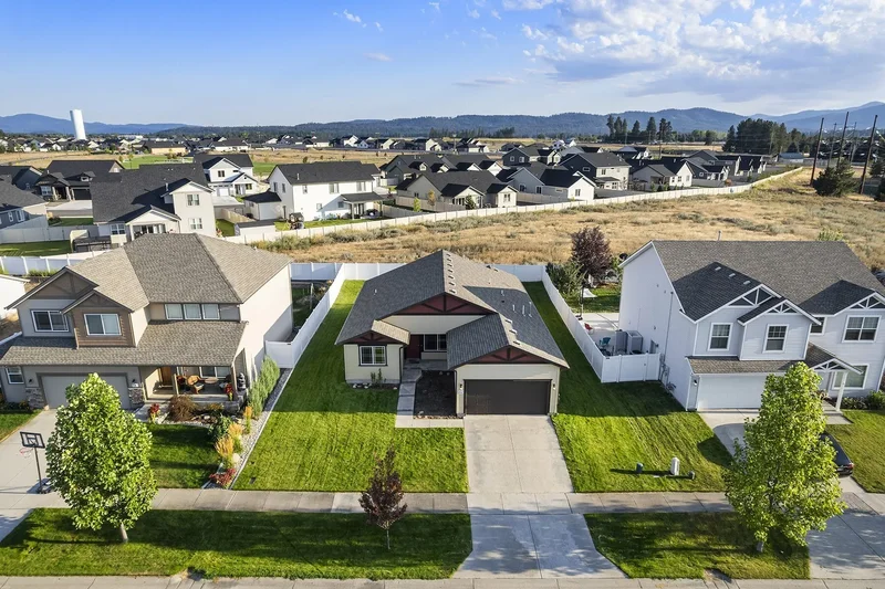 4662 W Tramore Dr, Coeur d'Alene, ID 83815, Coeur d'Alene, Idaho, United States. - Photo 6