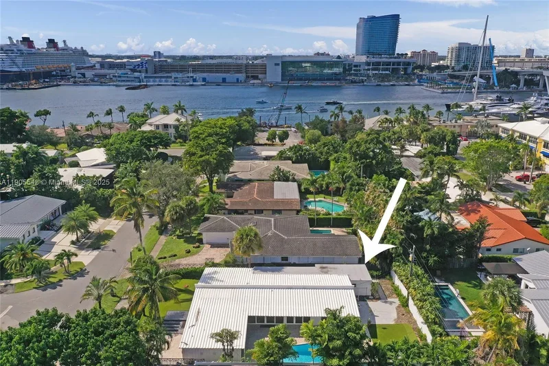 2201 SE 19th St, Fort Lauderdale, Florida, United States. - Photo 3