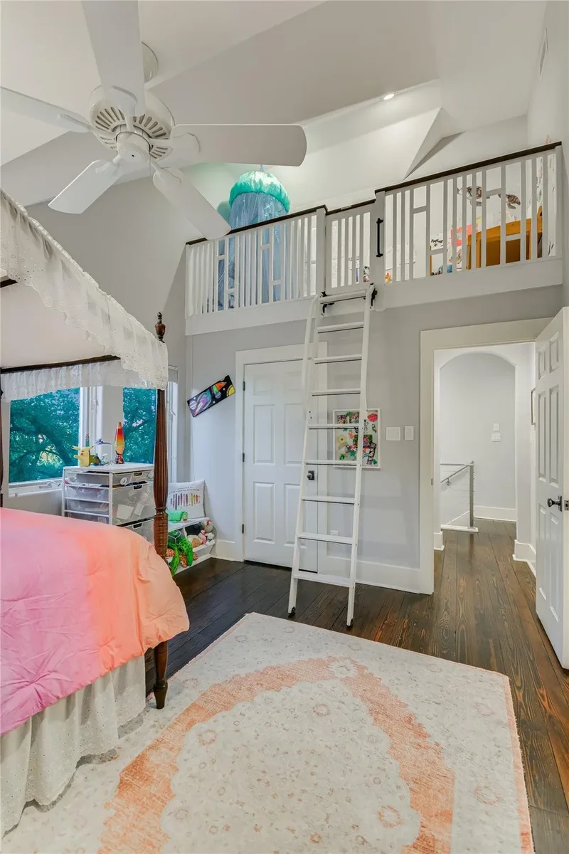 2701 Bartons Bluff LN, Austin, Texas, United States. - Photo 3