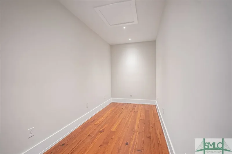 228 E Oglethorpe Avenue, Savannah, Georgia, United States. - Photo 41