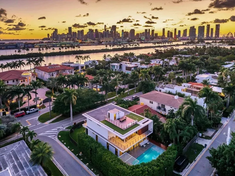 201 Palm Ave , Miami Beach, FL 33139, Miami Beach, Florida, United States. - Photo 31