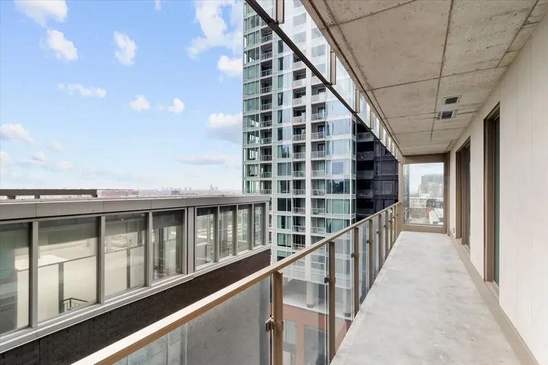 1051 Rue de la Montagne 403, Montréal, Quebec, Canada. - Photo 12