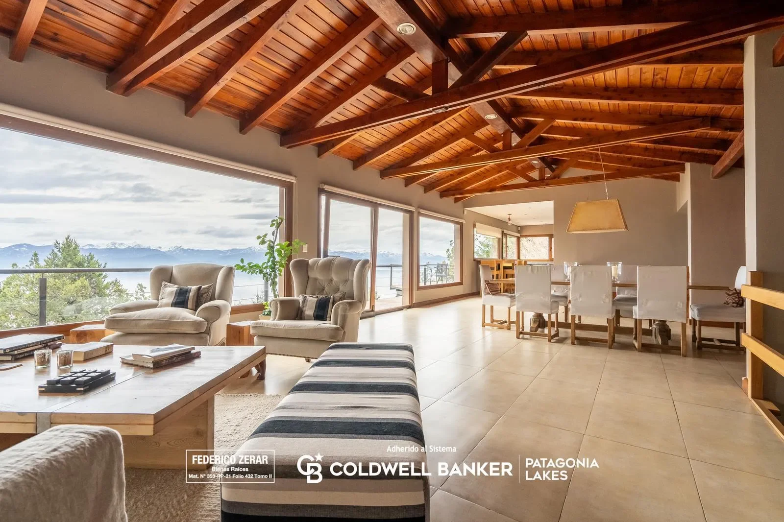 VENTA - Exclusiva casa de 8 ambientes, 5 dormitorios, 6 baños en barrio Las Vertientes, Bariloche, San Carlos de Bariloche, Río Negro, Argentina. - Photo 21