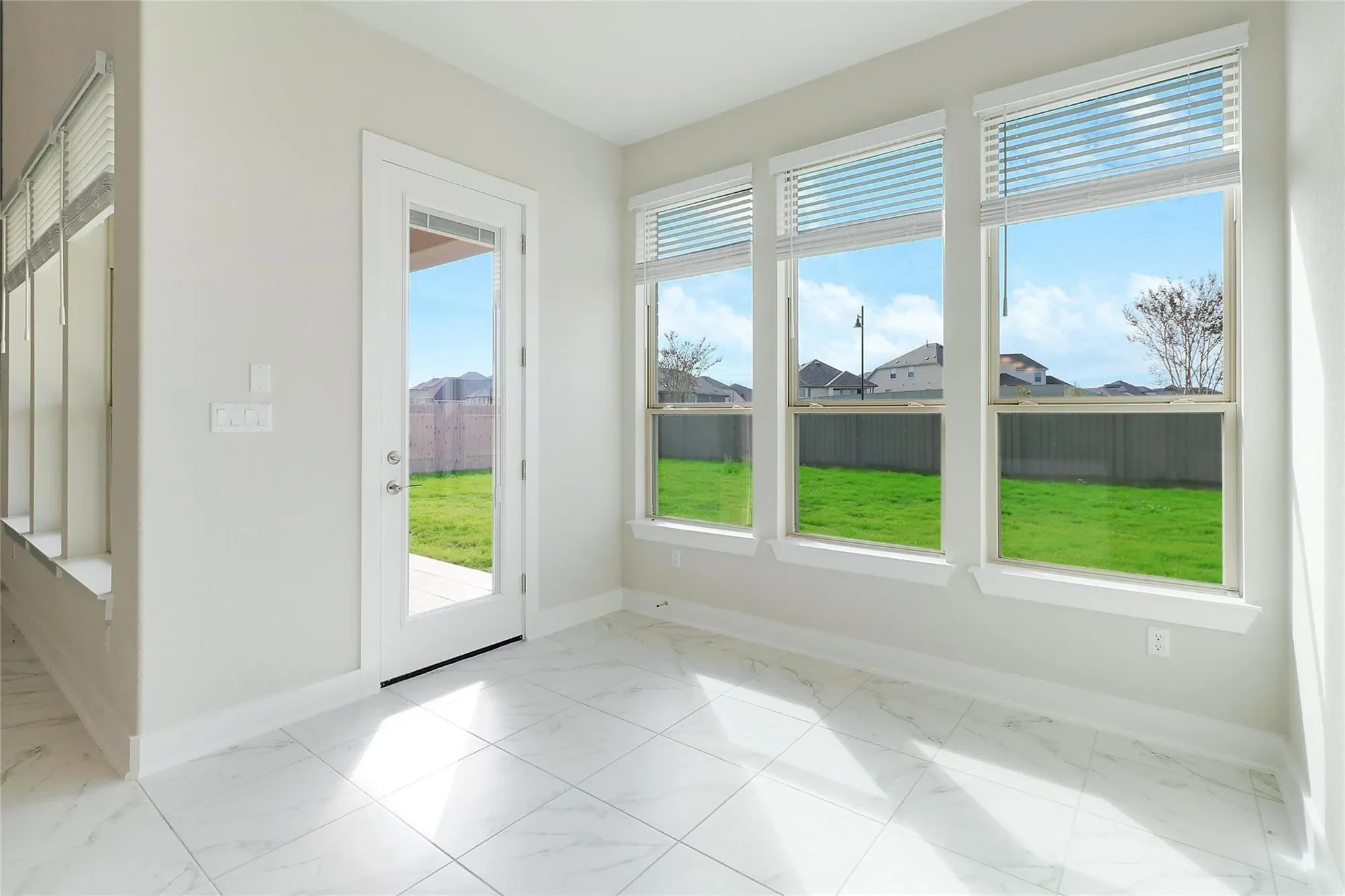 532 Great Lawn BND, Georgetown, Texas, United States. - Photo 12