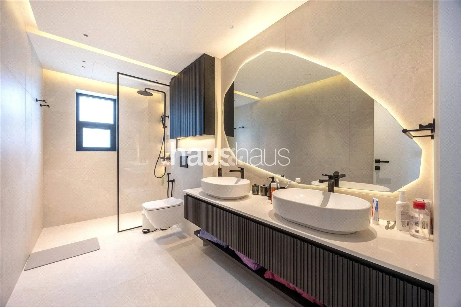 Gallery photo 10