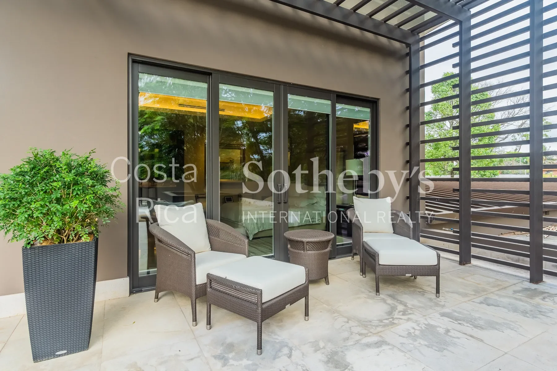 Gallery photo 3
