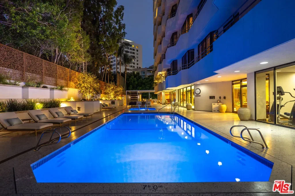 10601 Wilshire Boulevard 1603, Los Angeles, California, United States. - Photo 8