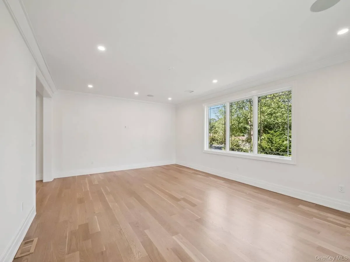 Gallery photo 4